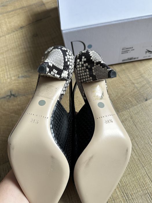 Pantofi varf ascutit noi din piele 38-38.5
