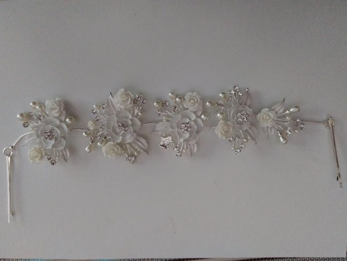 Белое свадебное платье