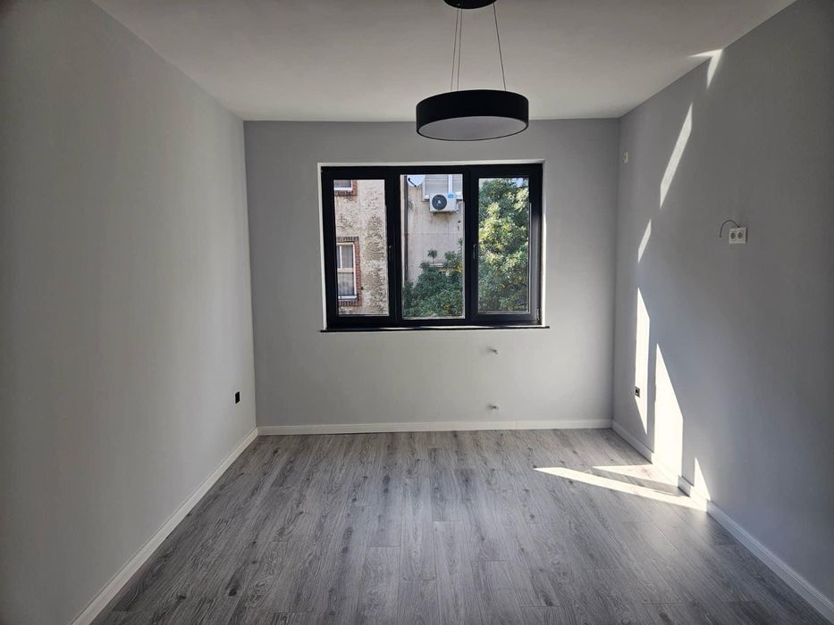 Дава се под наем Тристаен апартамент в София, Докторски паметник - 55 кв.м за 650 € - Снимка #9