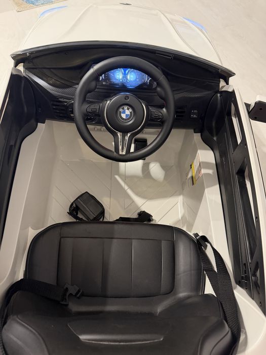 Masinuta copii BMW X6 electric - baterii noi