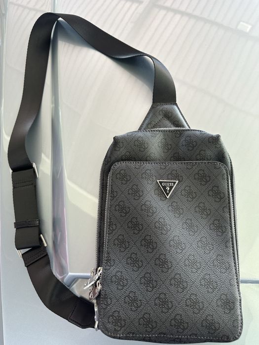 Чисто нова чанта GUESS оригинална