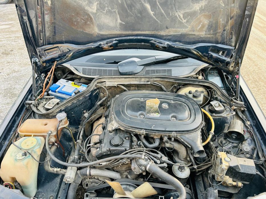 Продам хорошую машину