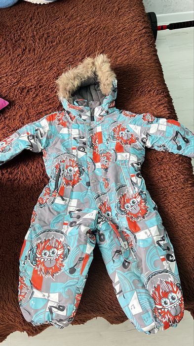 Продам комбенизон на девочку и мальчика