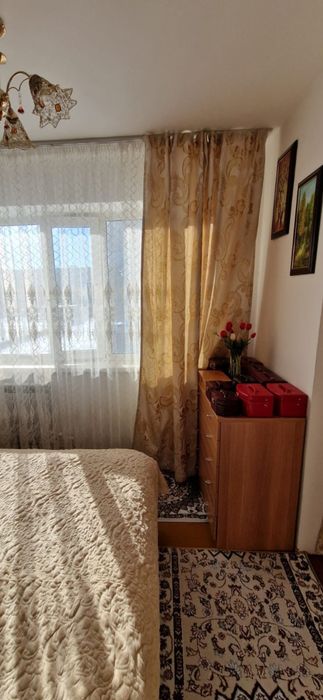 Продам 4 комнатную квартиру