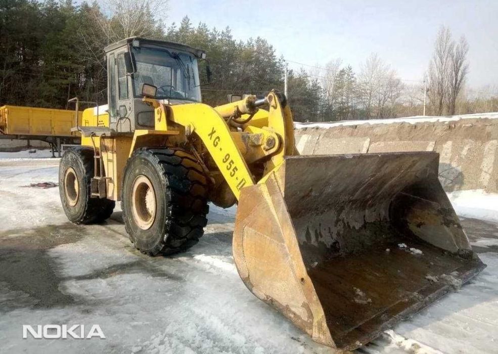 Продам фронтальный погрузчик