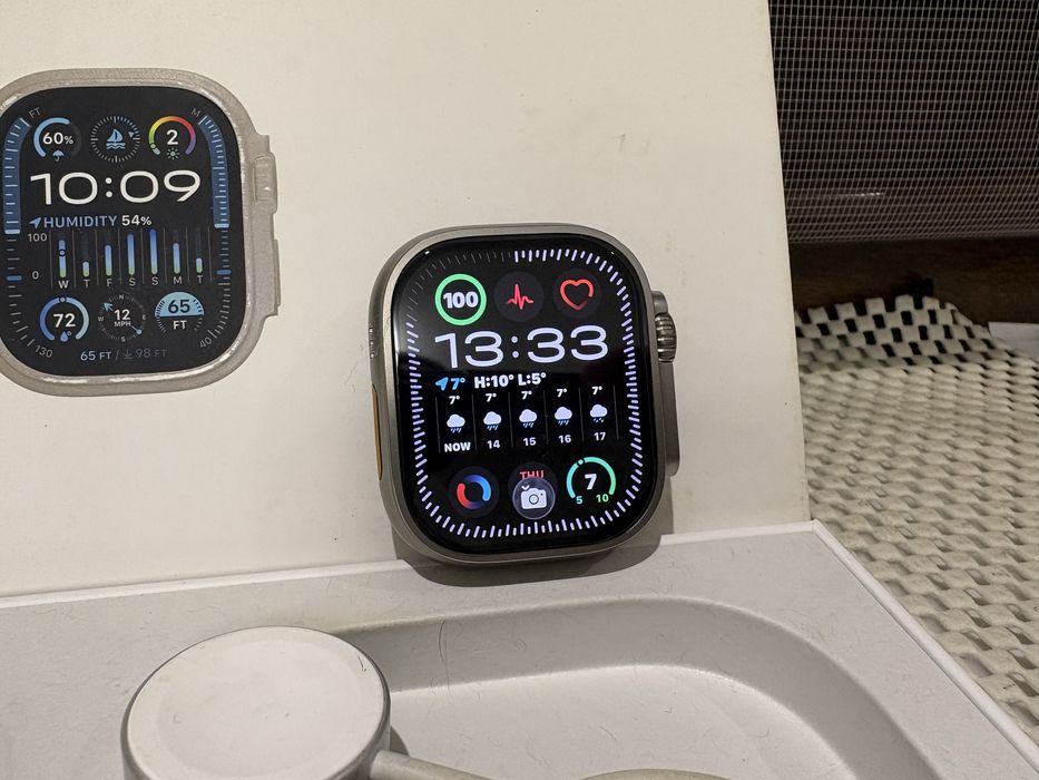 Apple Watch Ultra 2, Natural Titanium 49mm, Baterry Health 100%, GPS + Cellular, Ca Nou La Cutie, Curea Milanese Loop