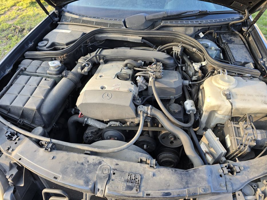 Продавам мерцедес цлк на части