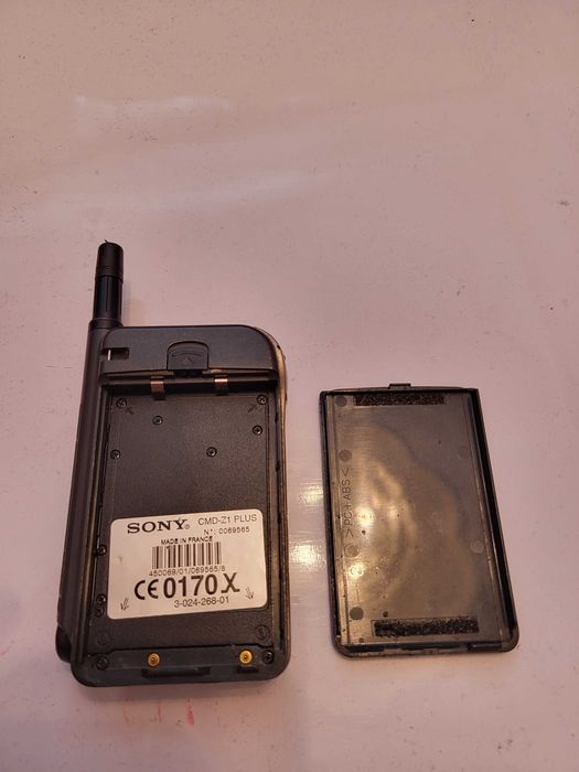 Sony Z1 cu butoane