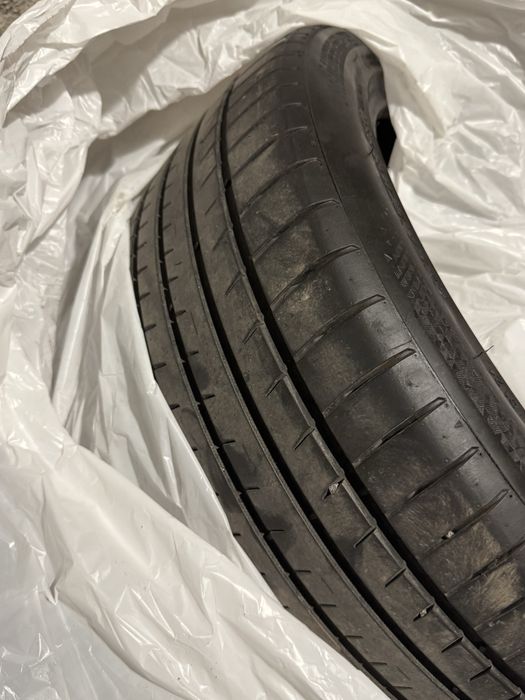 Шины летние 235/45/18