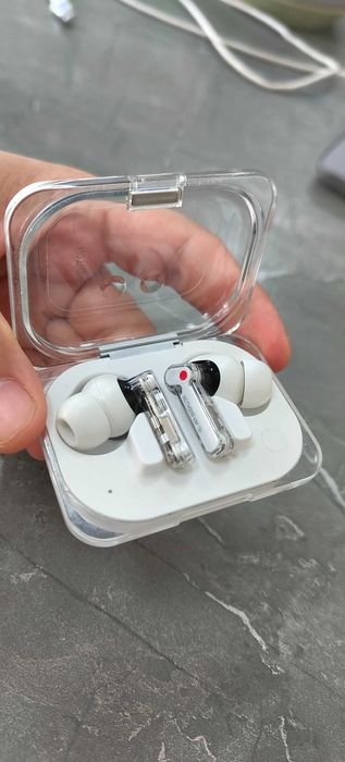 Продам наушники Nothing Ear (a)