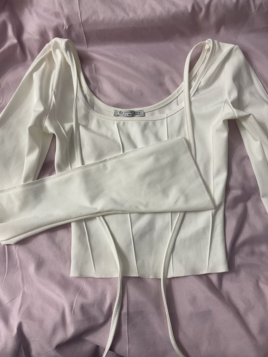 Продам топик с длинными рукавами