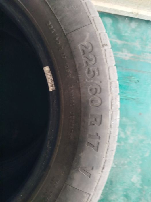 Продаю шины летние Continental 225/60/17