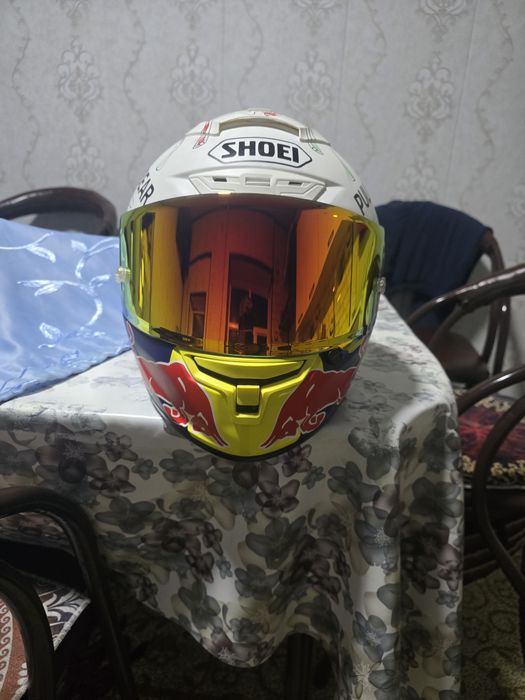 Продаётся шлем SHOEI