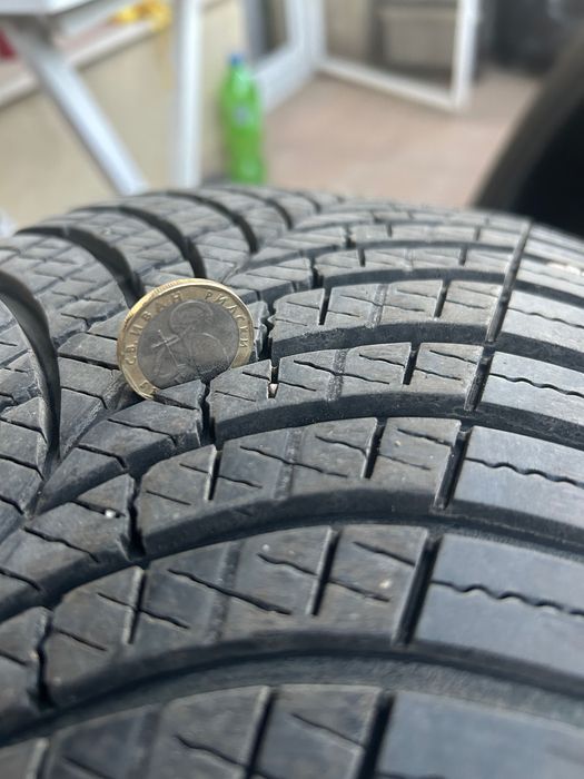 Зимни гими GOODYEAR 215/65R16