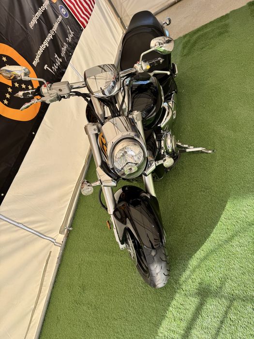 Suzuki boulevard m109r