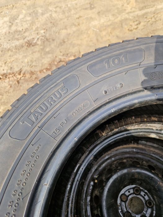 225 65 16C vara Taurus 2022