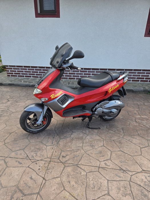 Vand Gillera runner
