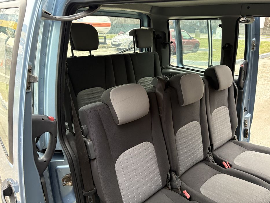 Vand fiat doblo 7 locuri