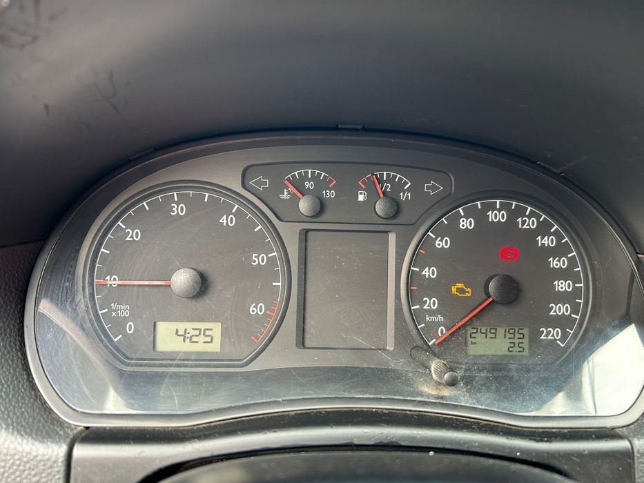 Vand polo 1.2 benzina