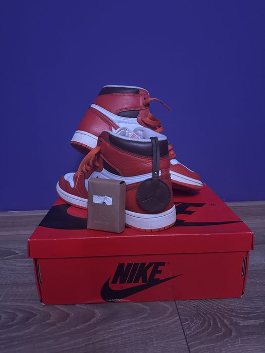 Air Jordan 1 High OG Starfish