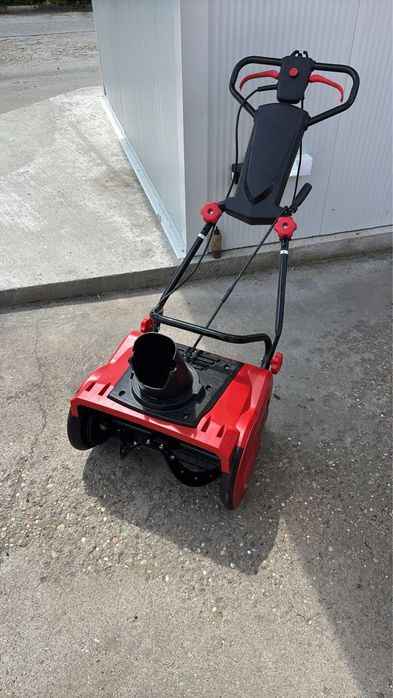 Машина за почистване на сняг