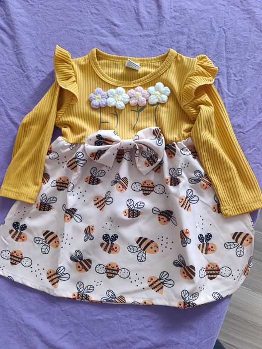 Роклички за момиченце с размери 9-12