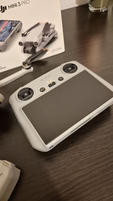 DJI Mini 3 PRO + RC controller 2