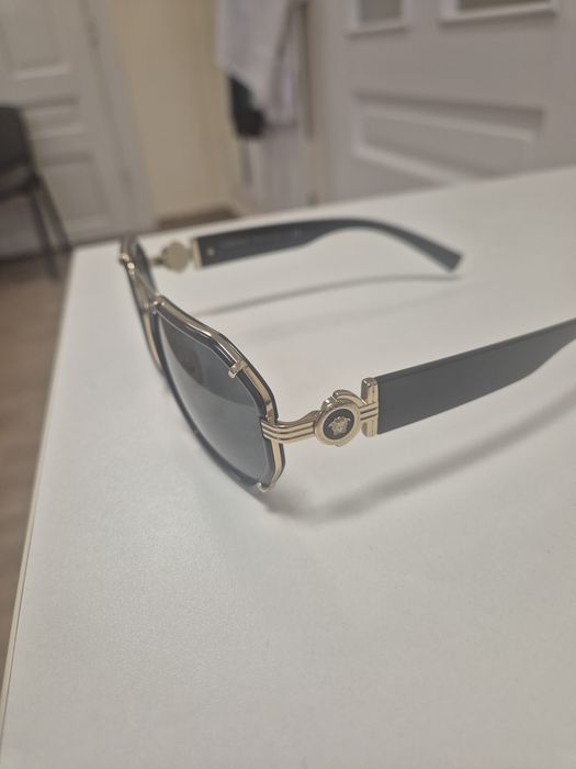 Vand ochelari Versace