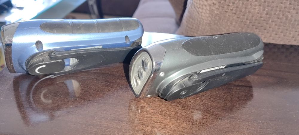 Два броя фенерчета с динамо и лед светлини