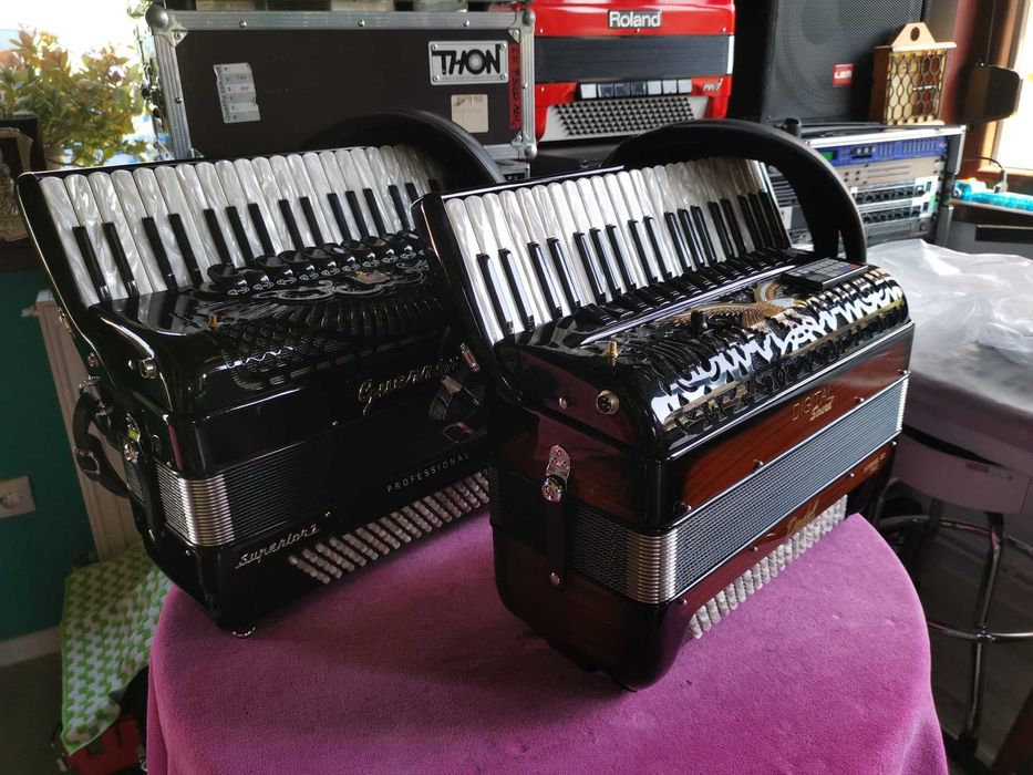 Acordeone Usoare Midi La Comanda