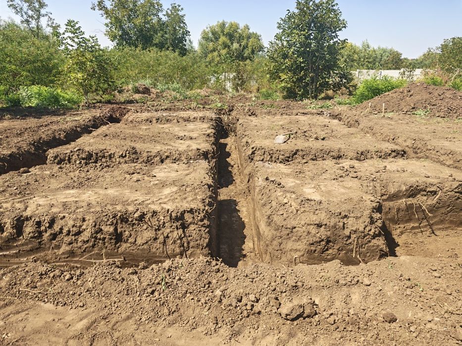 Miniexcavator de închiriat!