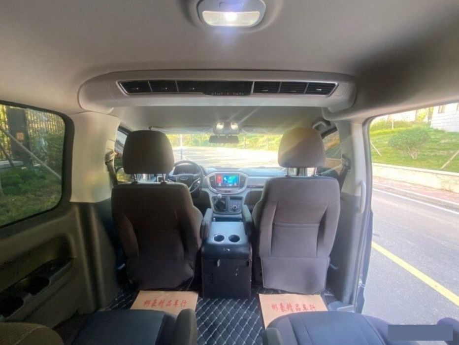 Поездки по Узбекистану новый минивен 7мест эконом класс Экскурсии 24/7