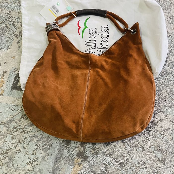 Сумка замшевая на замке