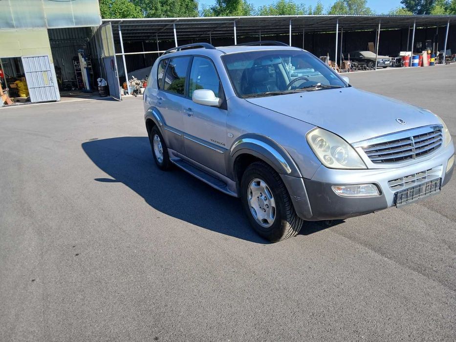 Ssang Yong Rexton 2.7 2005 г На части