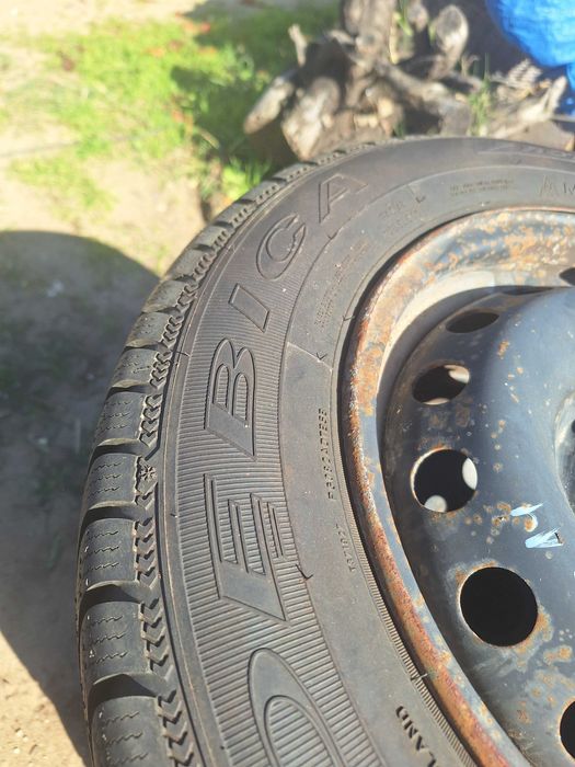 Нови зимни гуми с джанти