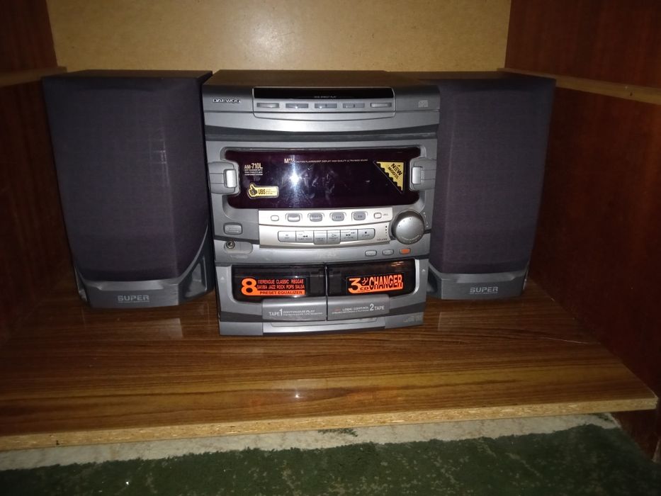 Музыкальный центр