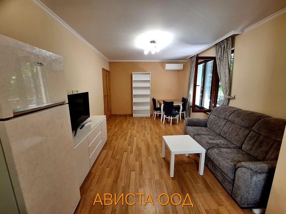 Дава се под наем Двустаен апартамент в Варна, м-т Траката - 60 кв.м за 561 € - Снимка #1