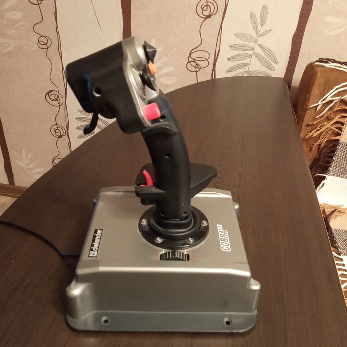 Игровой джойстик