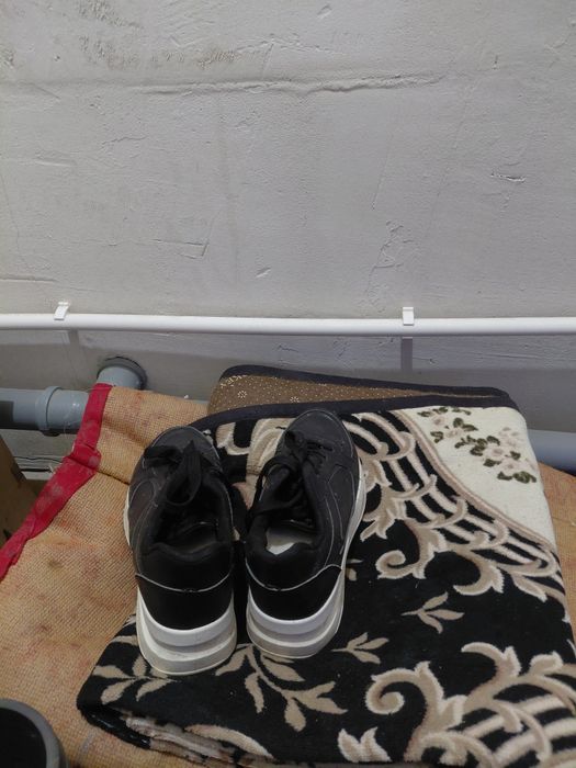 Кросовки 36 размер хорошое качество