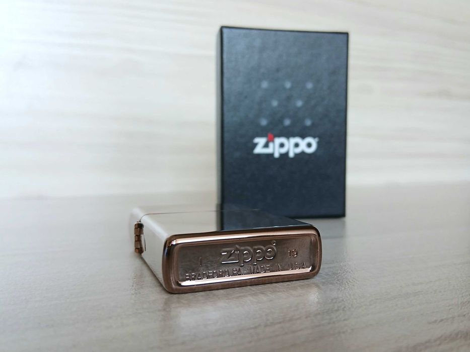 Нова Zippo запалка + подарък гориво