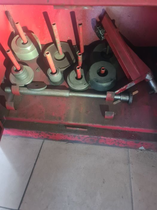 Pt Rectificat discuri ,tamburi si volante