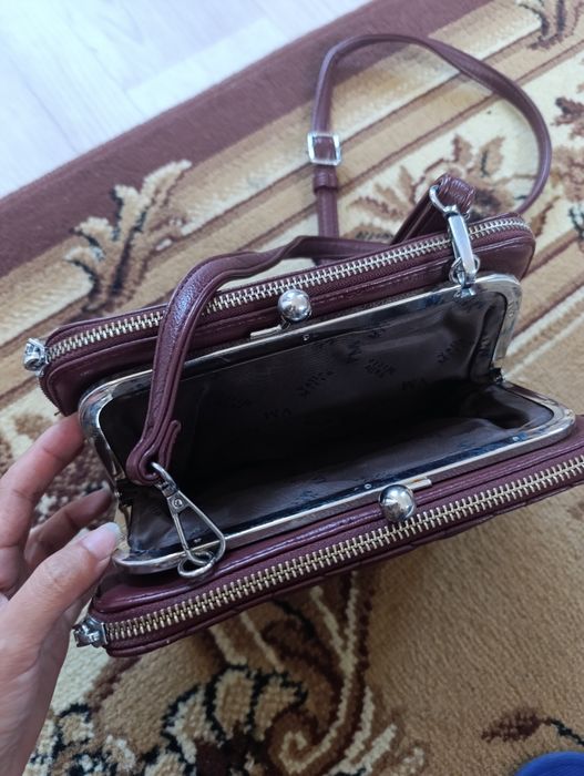 Продам кожаную сумочку