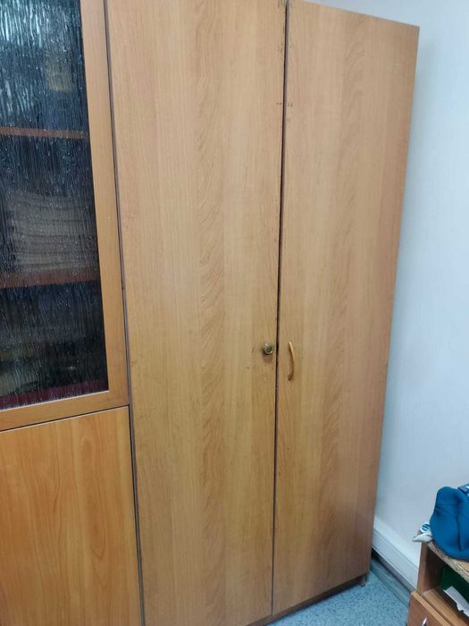 Офисные шкафы б/у