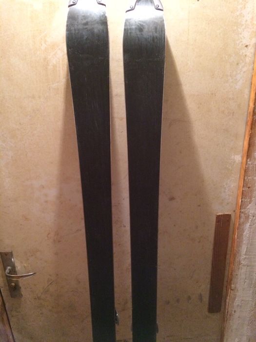 Продавам ски  Fischer