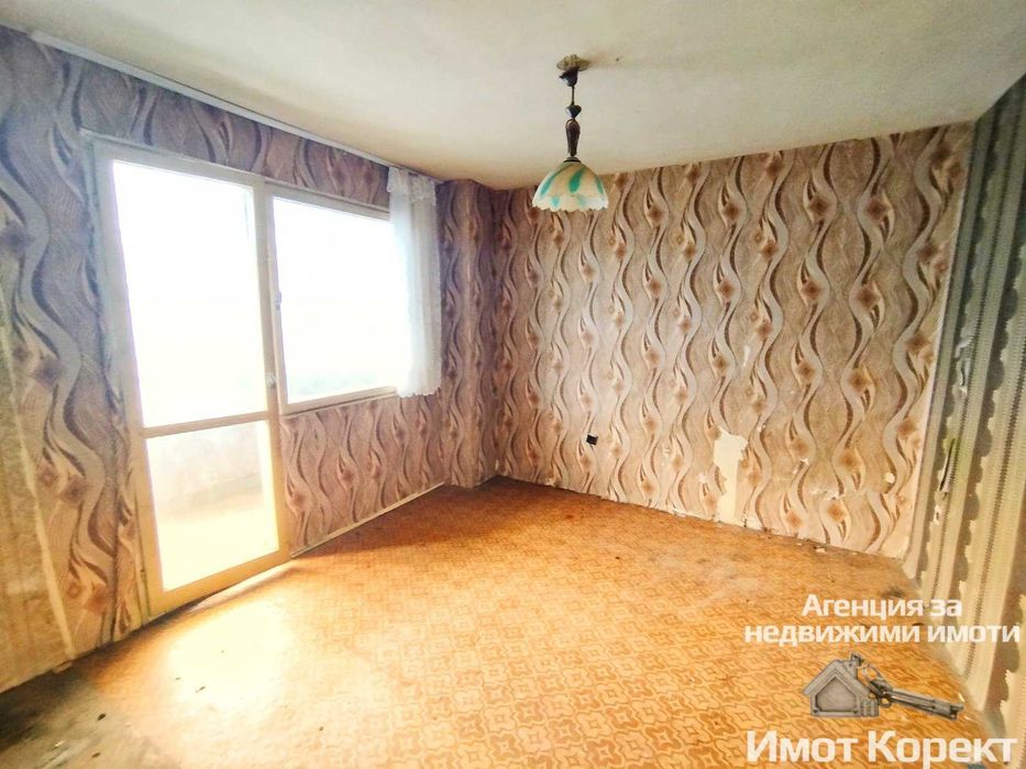 Продава се Четиристаен апартамент в Асеновград - 86 кв.м за 919 €/кв.м - Снимка #8