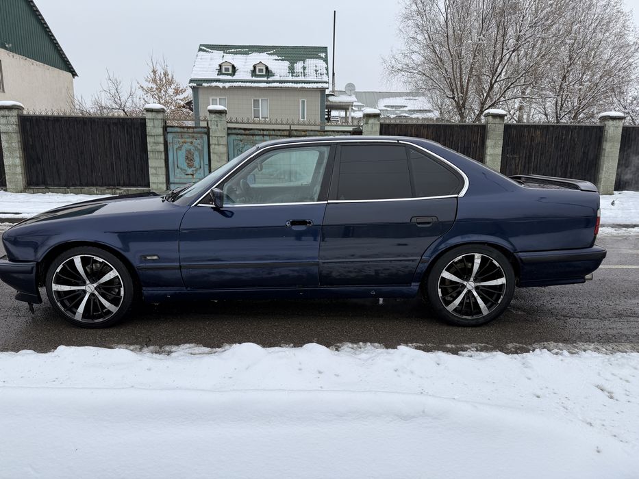Продам машину Bmw 525 E34