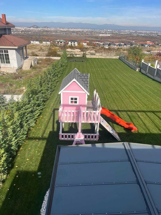 Детска дървена къща