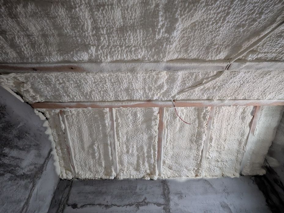 Izolație profesională cu spumă poliuretanică – SpumaTerm