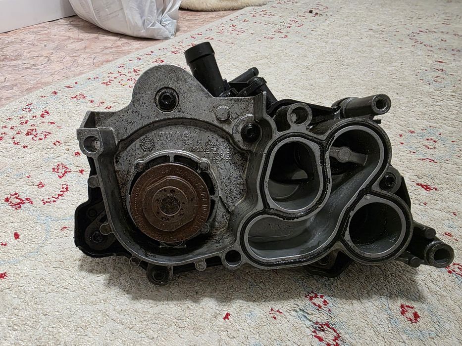 Помпа оригинал поло