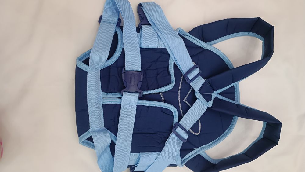 Кенгуру и детская сумка